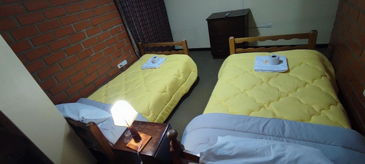 Mirador Backpackers B&B Уарас Екстер'єр фото