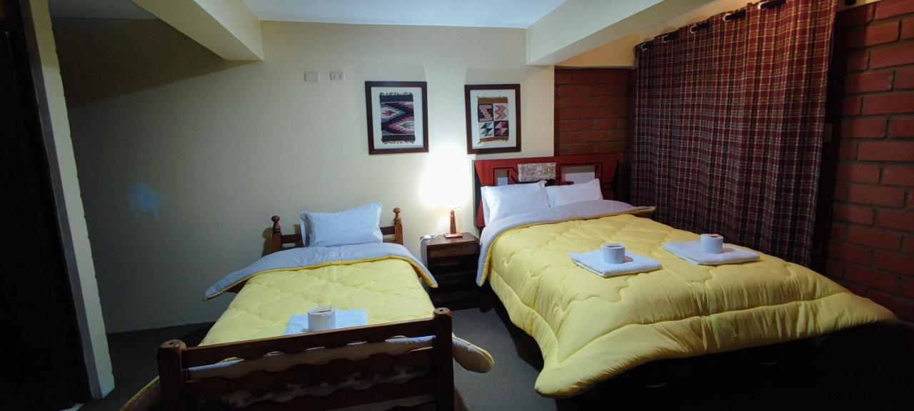 Mirador Backpackers B&B Уарас Екстер'єр фото