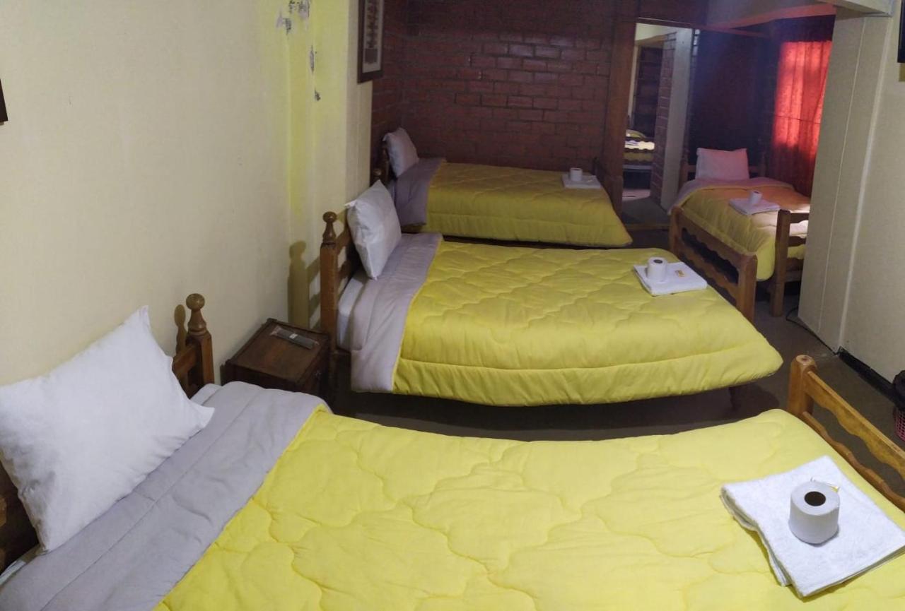 Mirador Backpackers B&B Уарас Екстер'єр фото