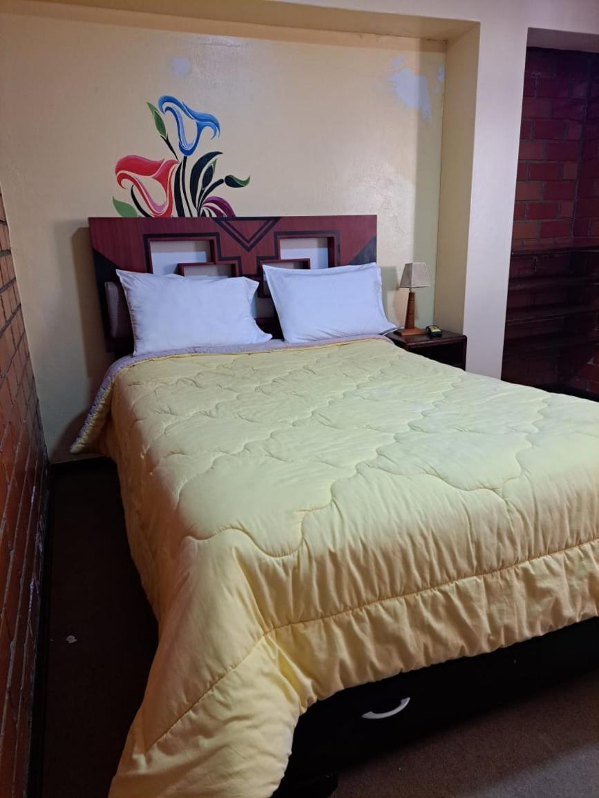 Mirador Backpackers B&B Уарас Екстер'єр фото