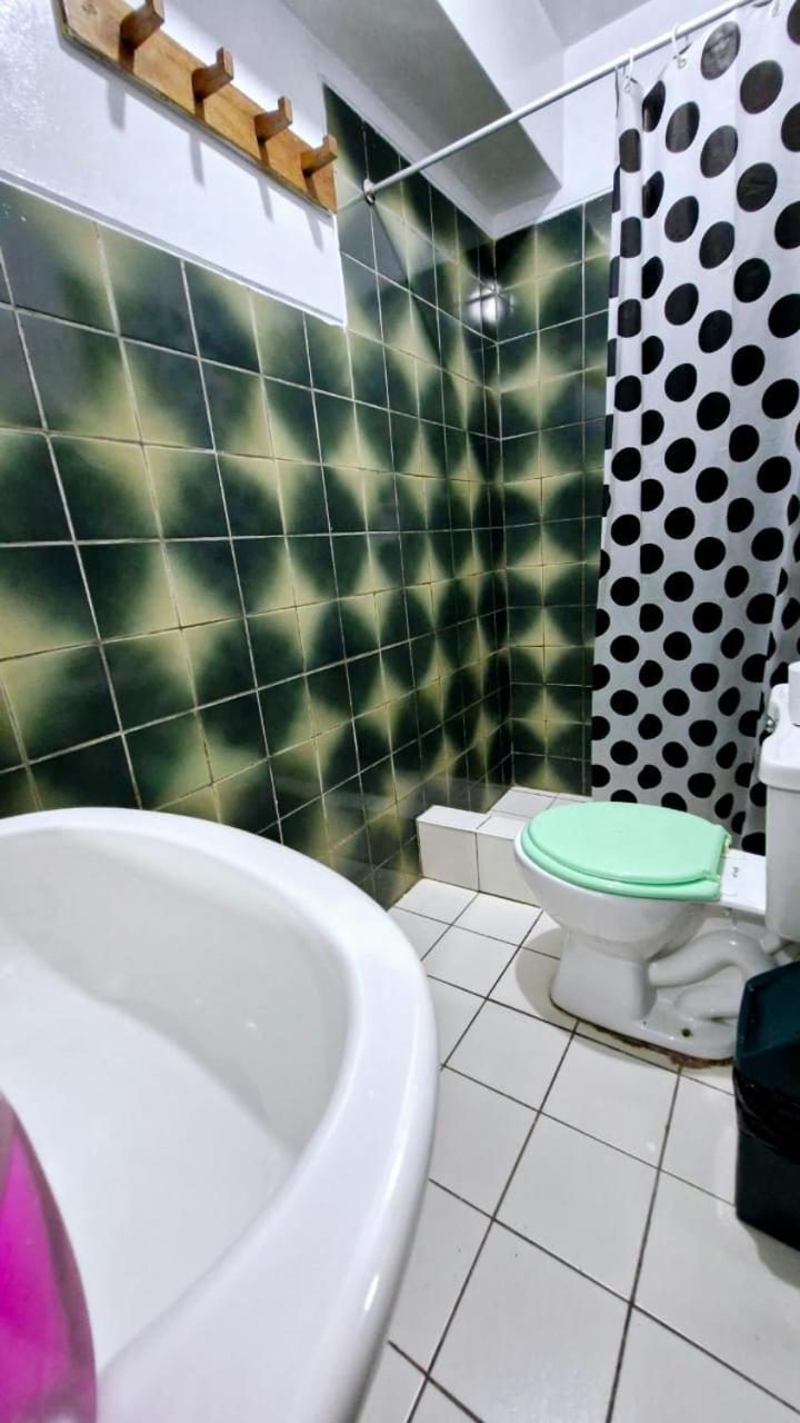 Mirador Backpackers B&B Уарас Екстер'єр фото