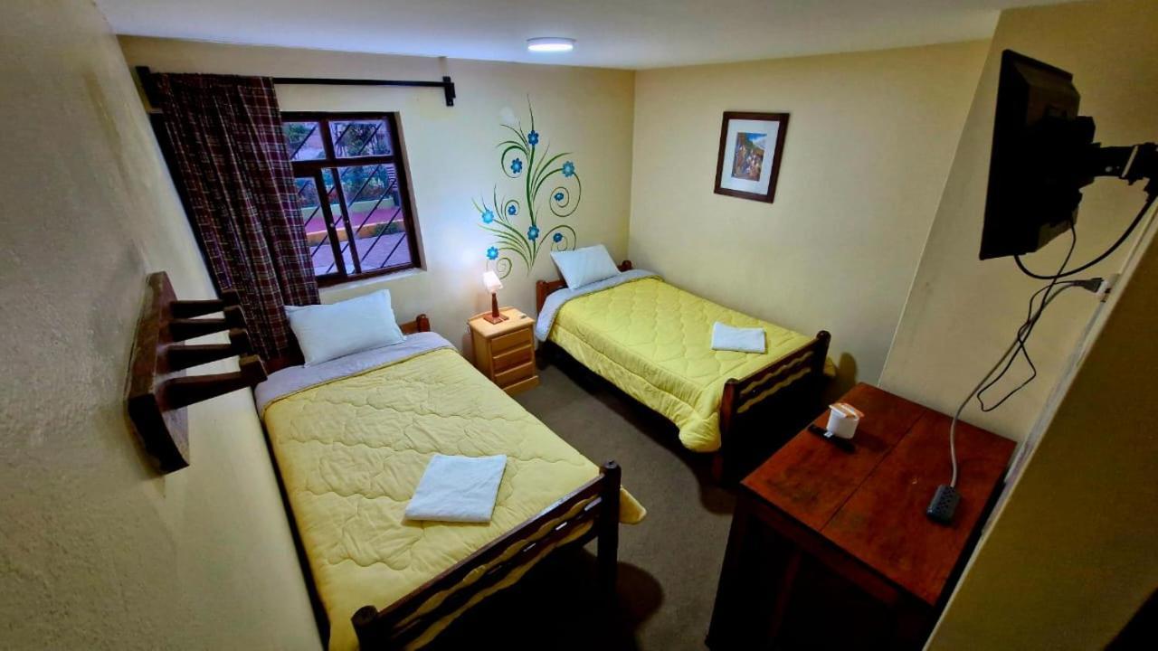 Mirador Backpackers B&B Уарас Екстер'єр фото